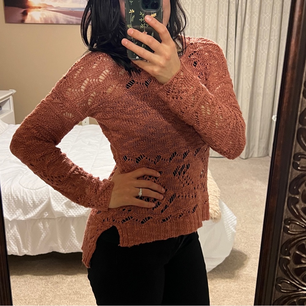Pink Rose Women’s Coral Knit sweater, Size Medium